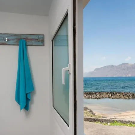 Casa Charcon Alto, En Primera Linea De Mar - Lanzarote * Фамара